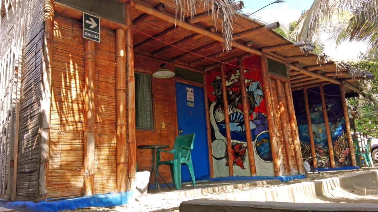 Saigon Backpackers Hostel Máncora Exterior foto